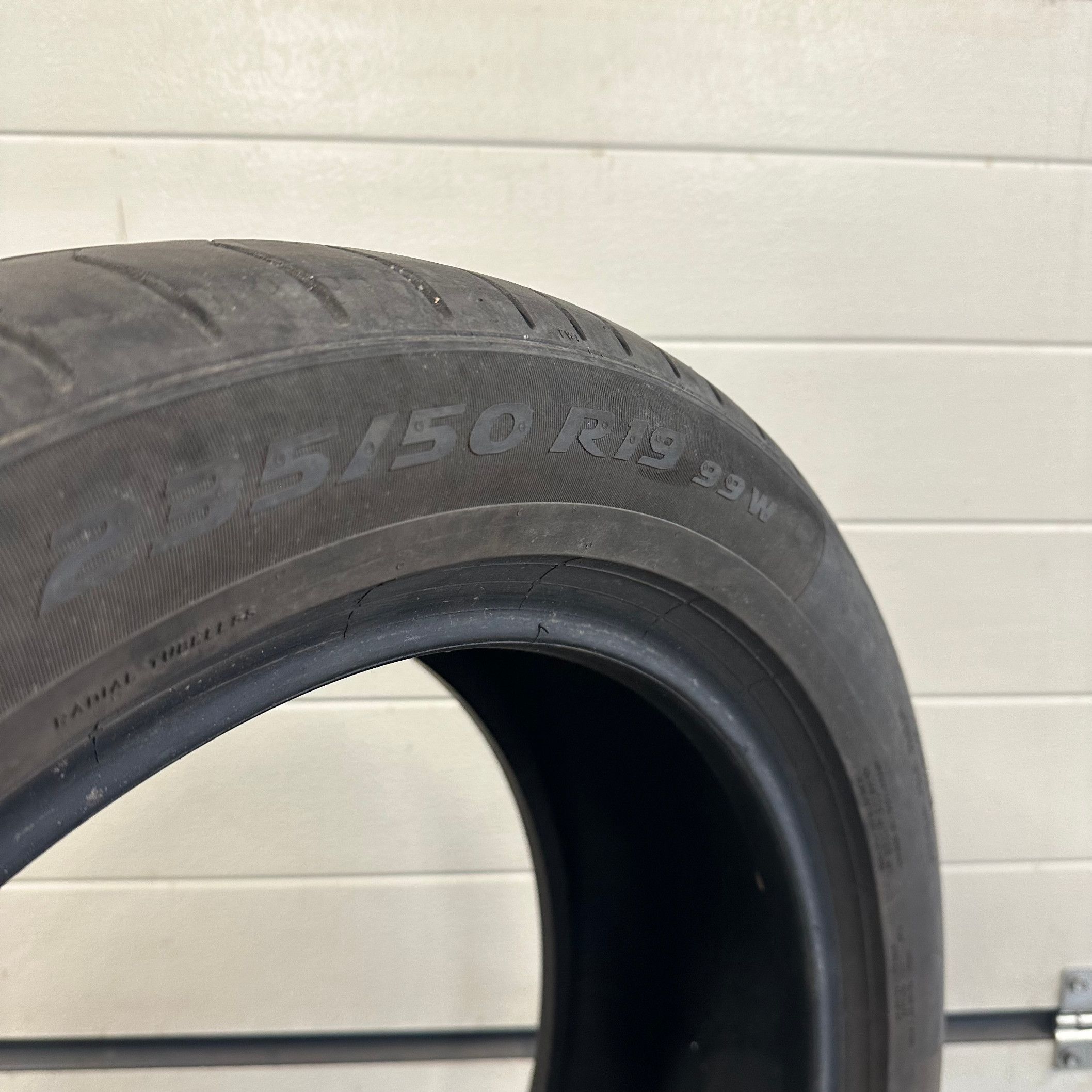 Opony Pirelli P ZERO - 235/50/19