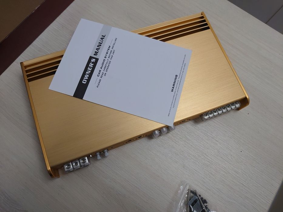 Автомобильный 4х канальный усилитель с качественным звуком.
