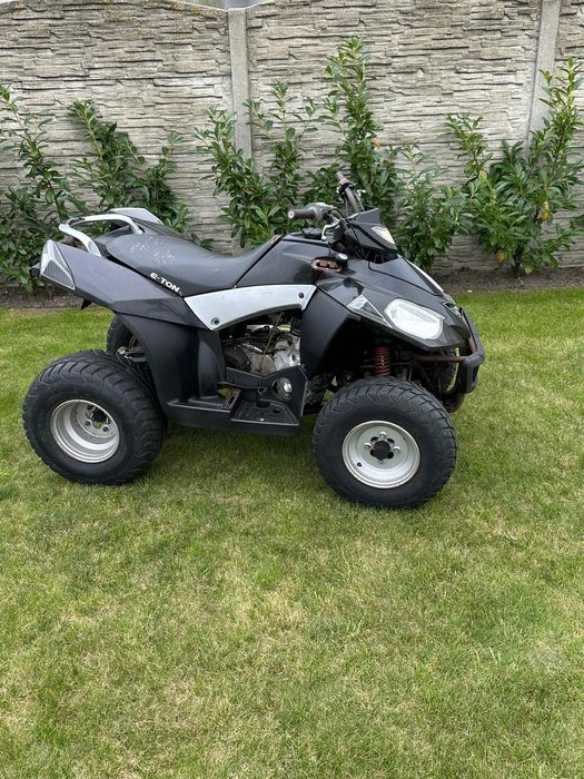 Quad E-ton 250 L7e z papierami