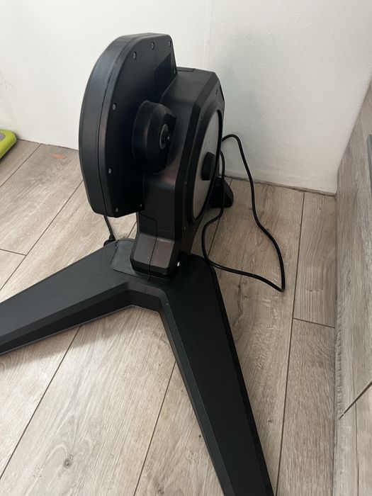 Велотренажер Tacx flux s
