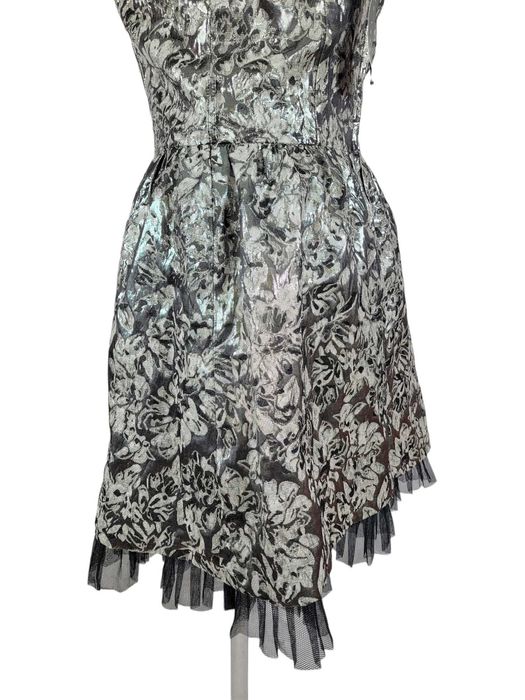 Srebrna błyszcząca wizytowa rozkloszowana sukienka 42,XL QED London