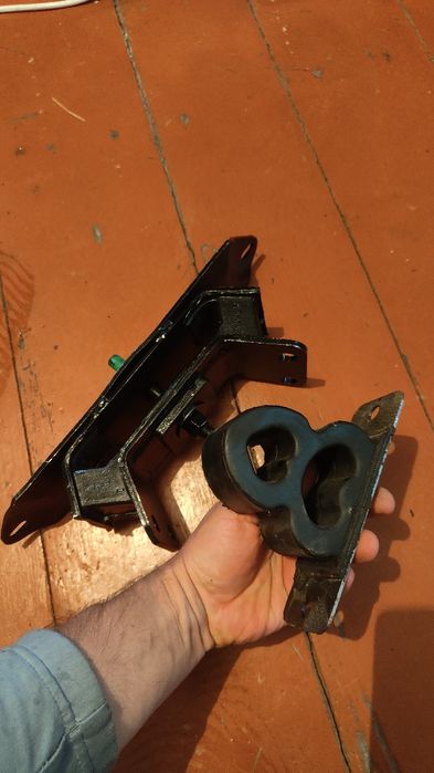 Подушка  кпп АКПП  терракан Terracan Хюндай Hyundai