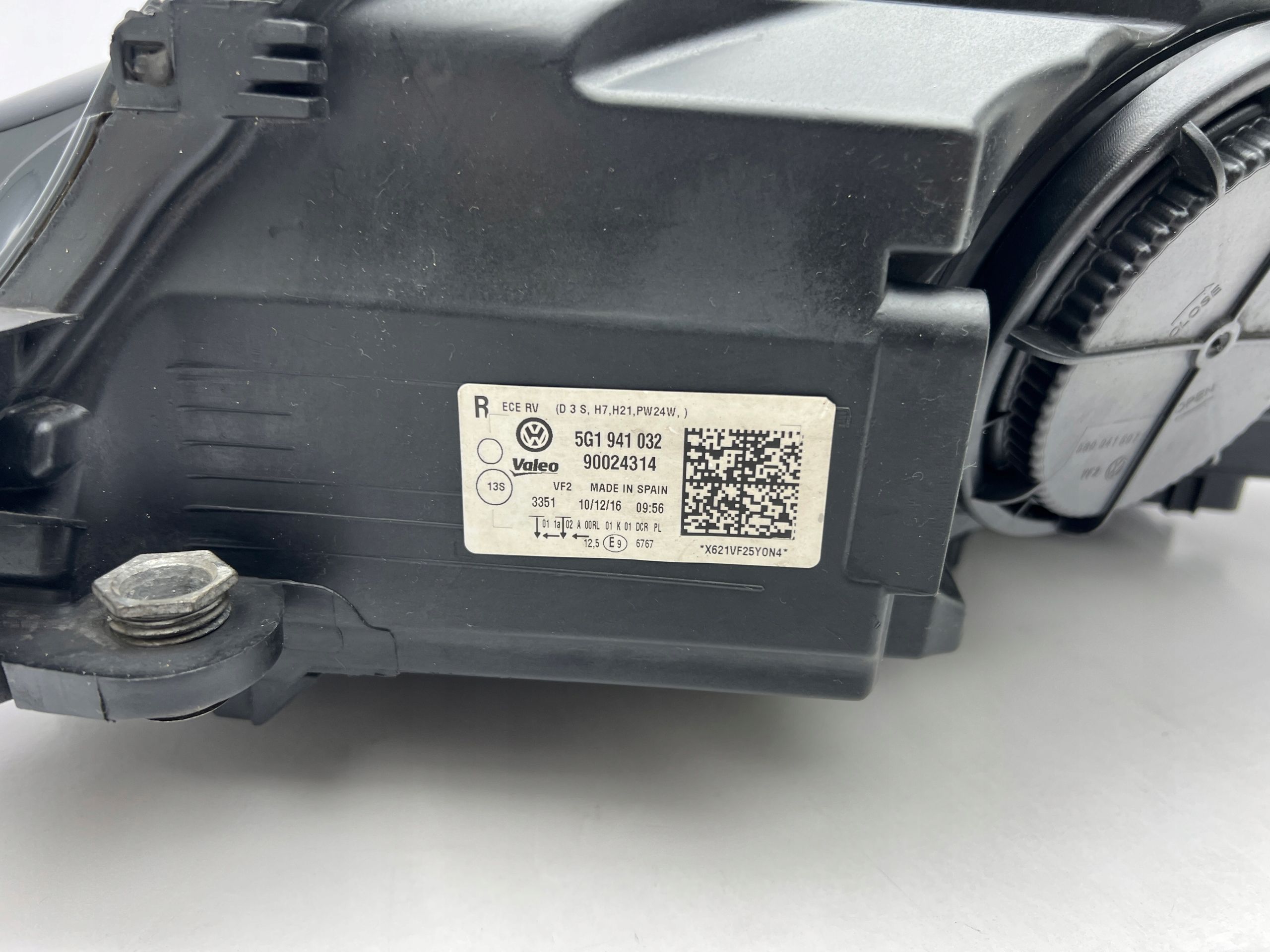 VW Golf 7 VII 5G1 Lampa Przednia Prawa Xenon przód