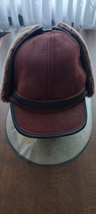 Продам ШАПКА с натуральной КОЖИ и Цегейки.