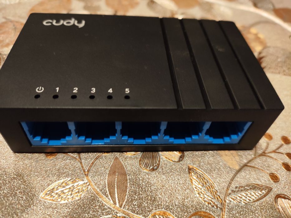 Switch poe CUDY GS105D