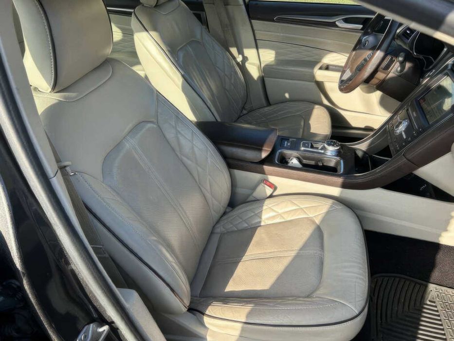 Ford Fusion Titanium      2017