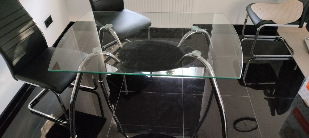 Sprzedam stół szklany  kucheny