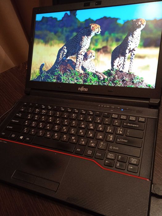 Ноутбук Fujitsu LIFEBOOK E-series (і5-6Gen/8RAM/112 SSD+500HDD)