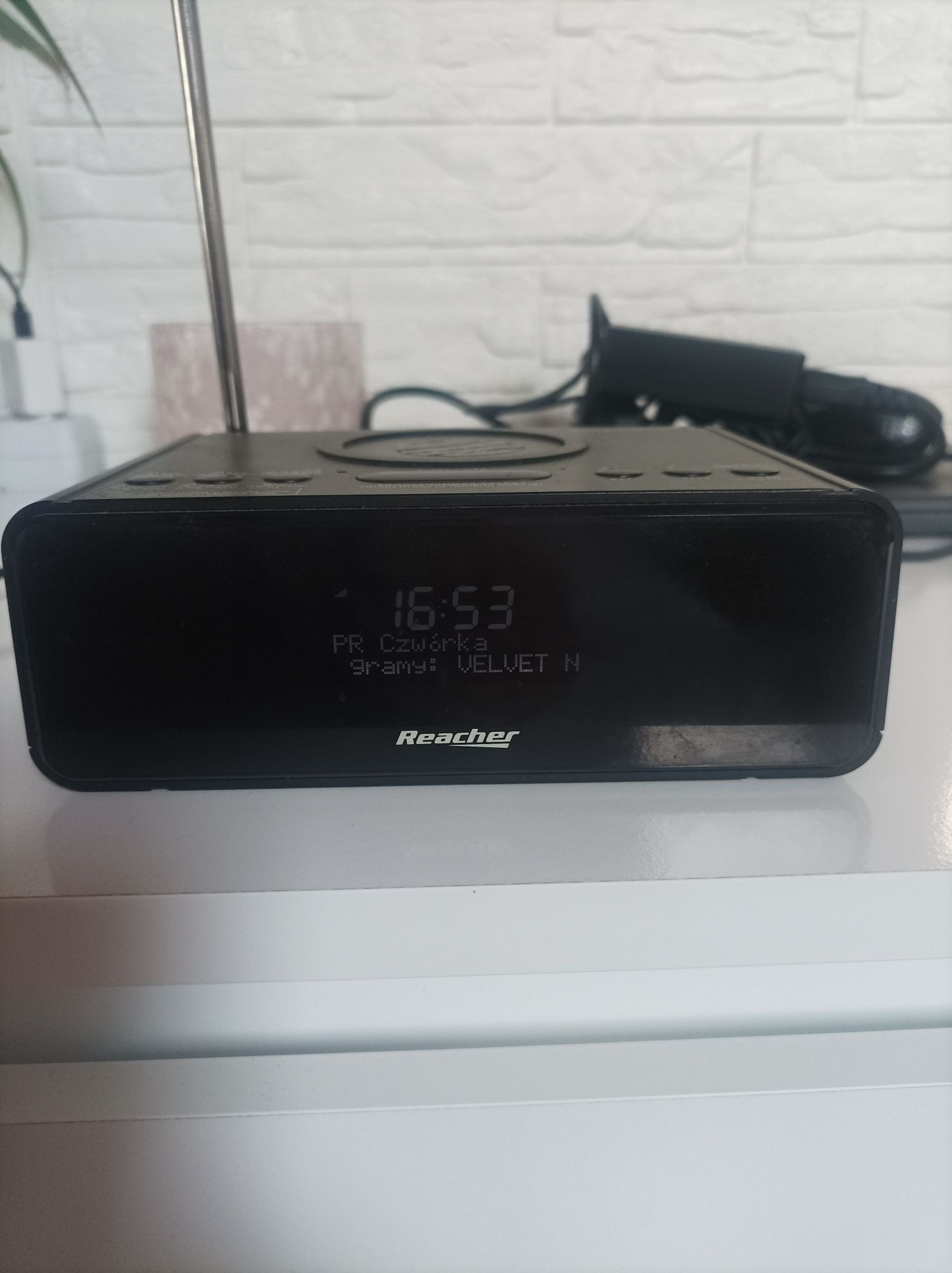 Radio radio radio