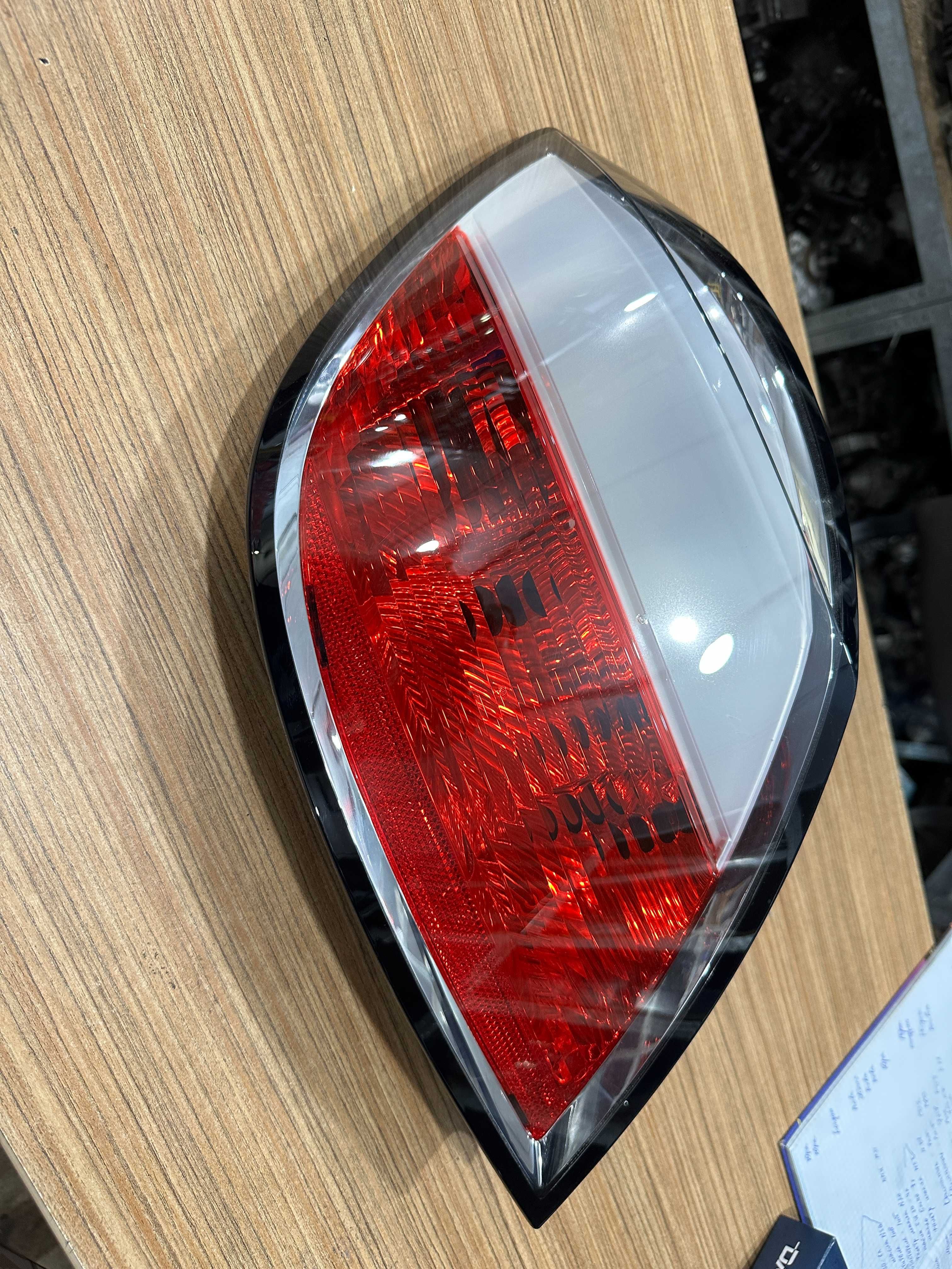 Фонарь задний левый opel astra h хэтчбэк оригинал новый 93190304