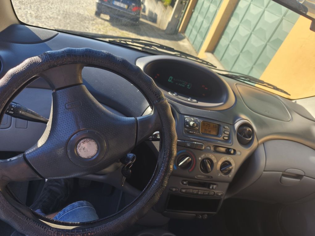 Toyota Yaris vvt-i