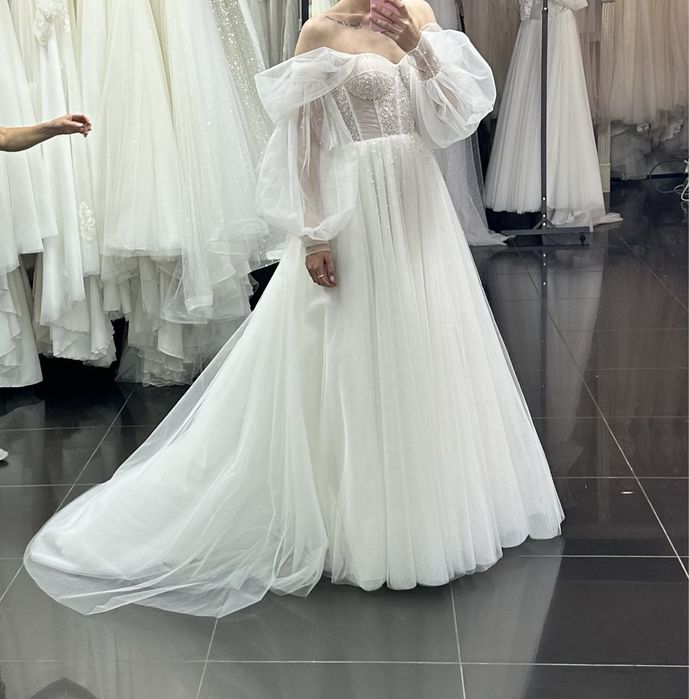 Весільна сукня айворі