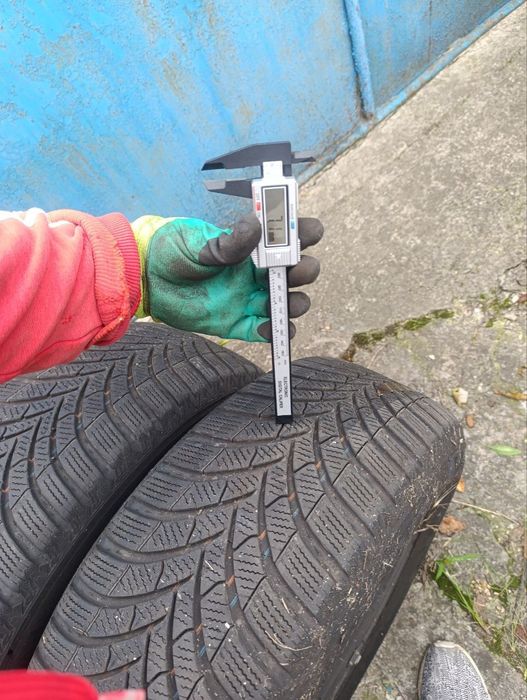 Зима 215/60 R16 99H XL Semperit Speed-Grip 5, Португалія, 2024 рік, 7м