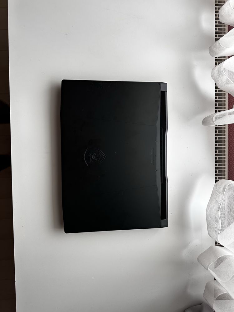 MSI Katana 15 / i9-13900H / RTX 4070 / Xbox Controller Included