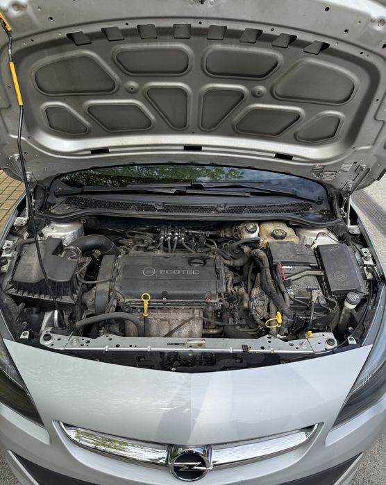 Opel Astra  J 1,6 benzyna /lpg