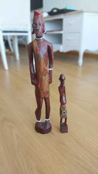 Bonecos de madeira africanos