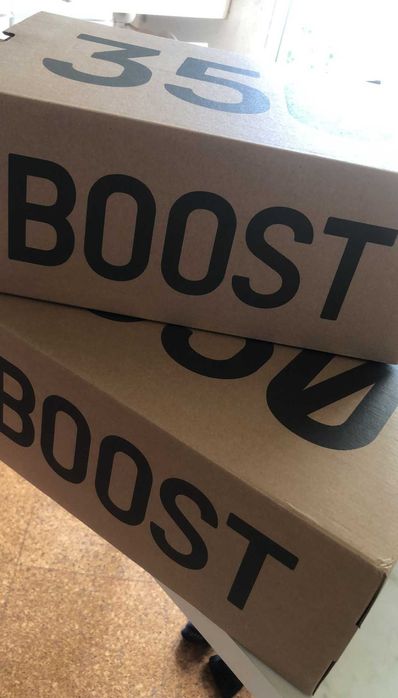 Tênis yeezy Original