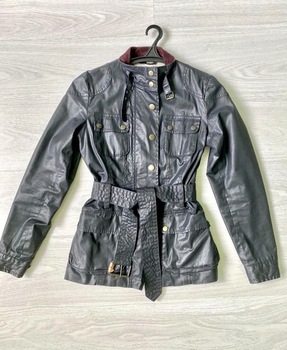 Легка куртка banana republic