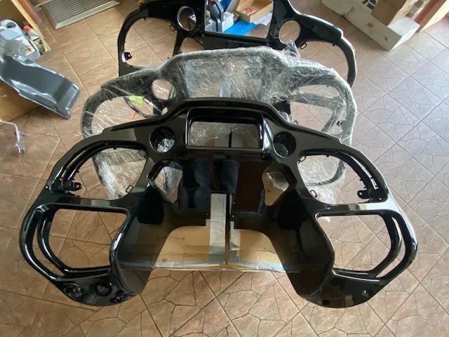 HARLEY TOURING ROAD GLIDE OWIEWKA CZASZA WEWNĘTRZNA 14-