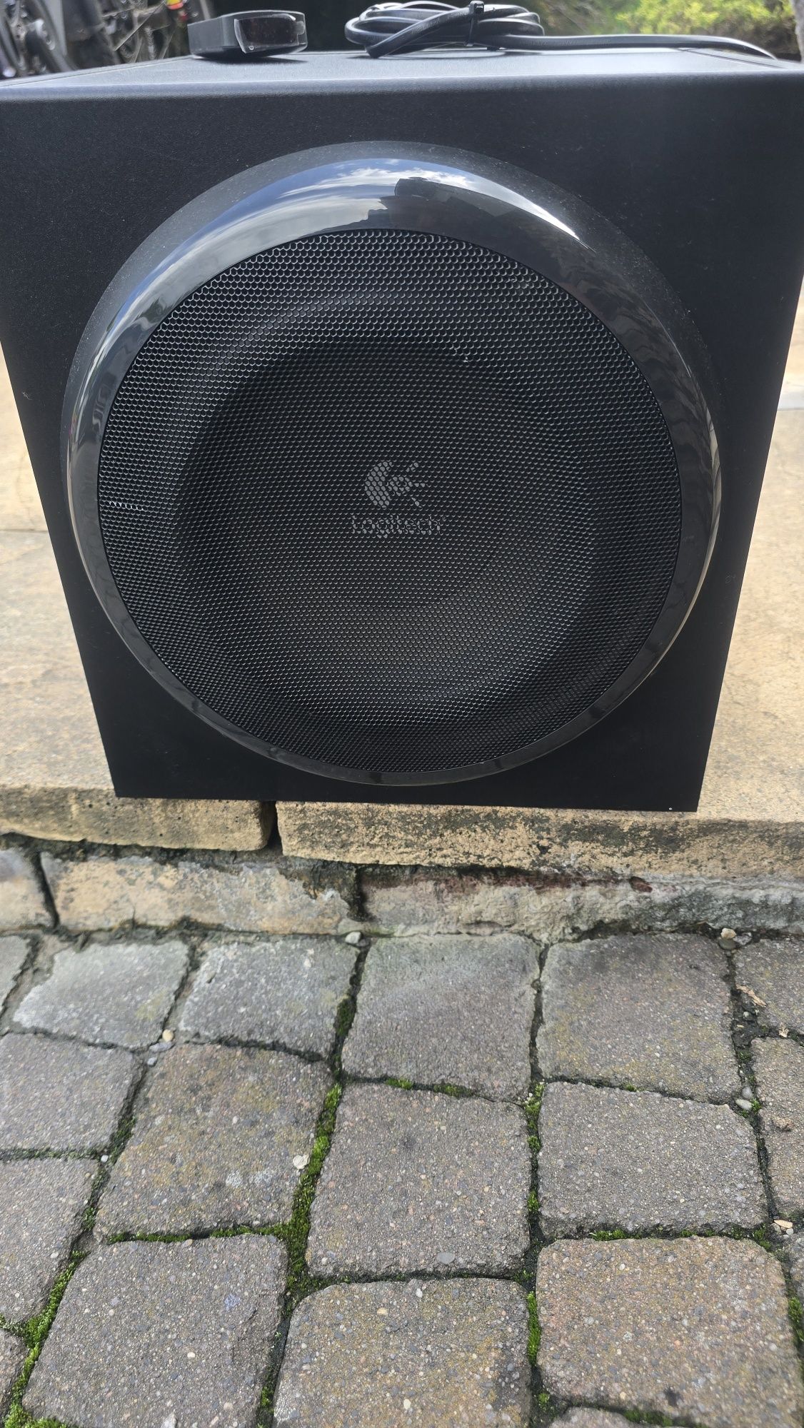 logitech z906  system surround