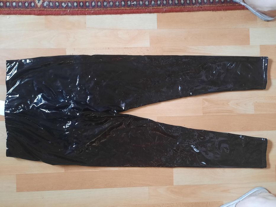 Sprzedam  spodnie -lateks