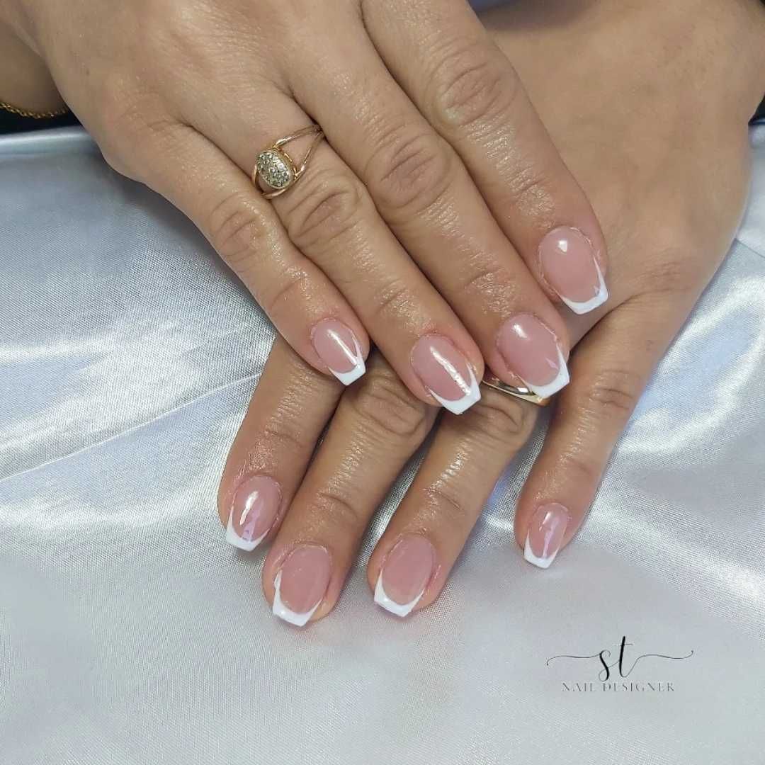 aplicação e manutenção de unhas de gel