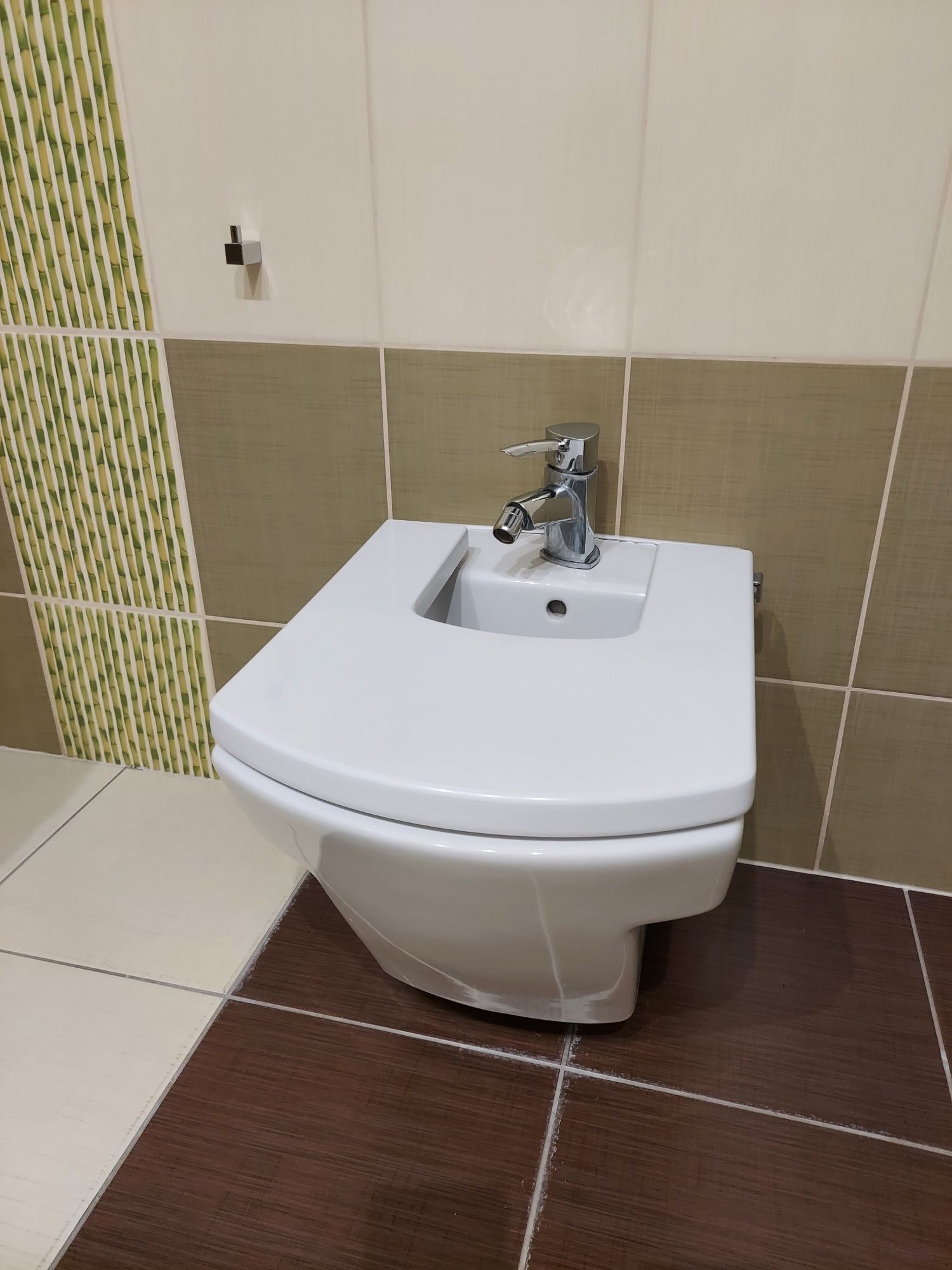 Miska WC i bidet Roca + deski gratis