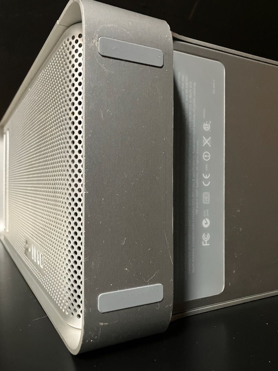 Apple MacPro 2.1 8-core klaw i magic mouse 12GB RAM 128GB SSD osx