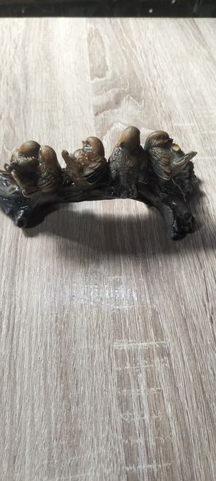 Figurka rzeźba ptaszki na galezi F.A.R.O