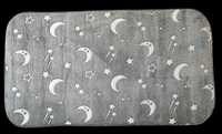 Świecący w ciemności szary dywan - Kosmos 60 x 110 cm