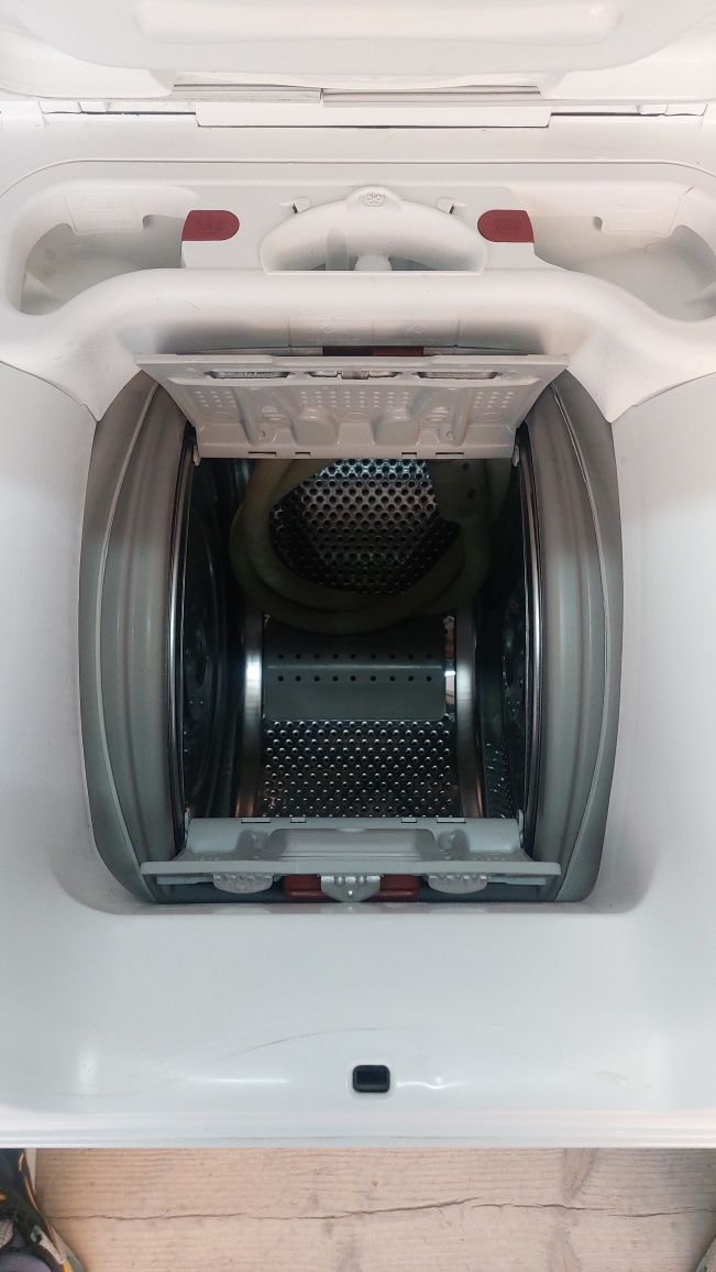 Вертикальна пральна машина вертикалка AEG 7кг L6TB61370