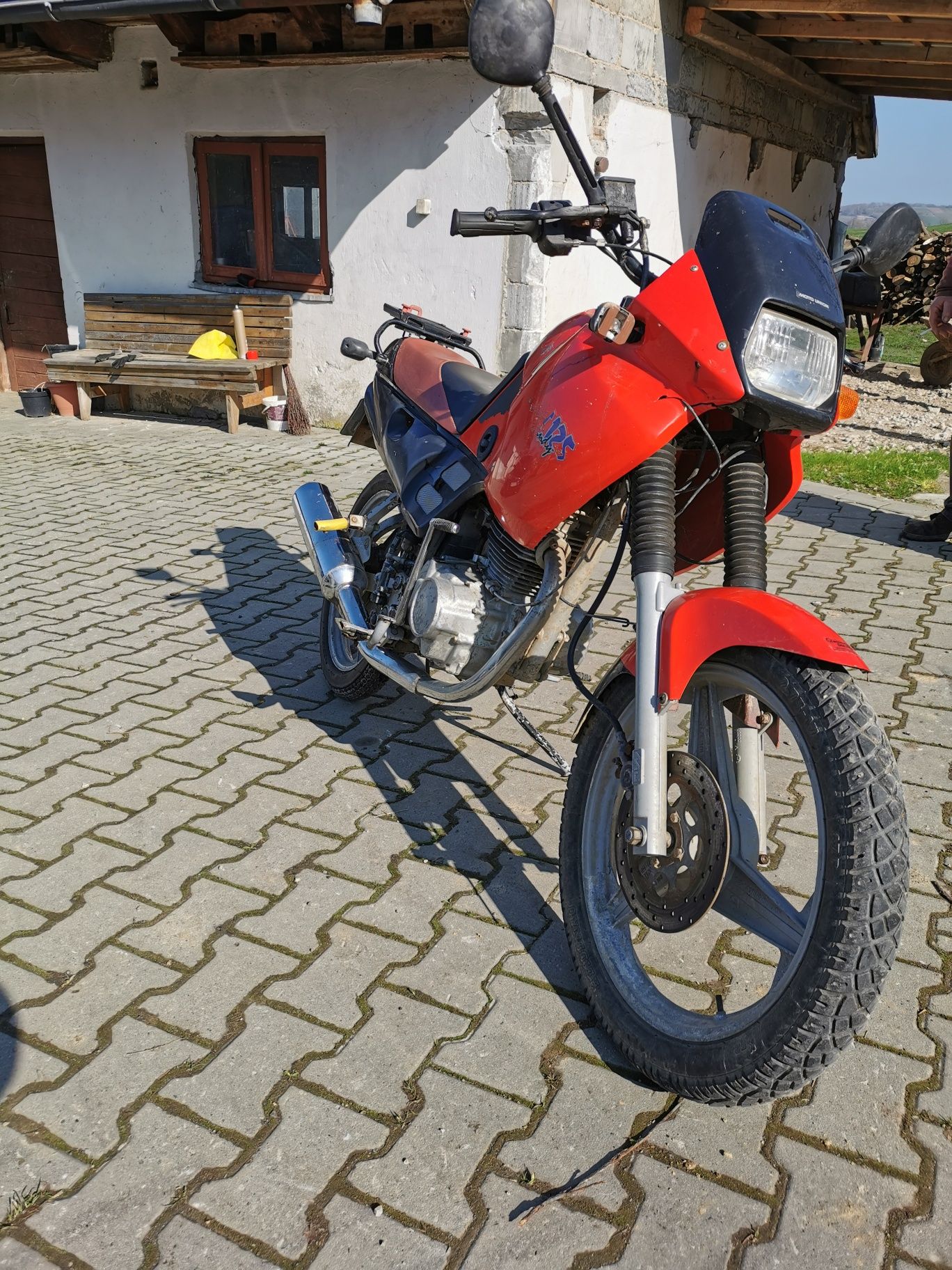 Motocykl Jawa Dandy 125