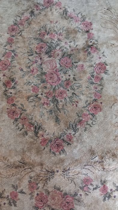 Dywan jedwabny 159x230 wymaga czyszczenia