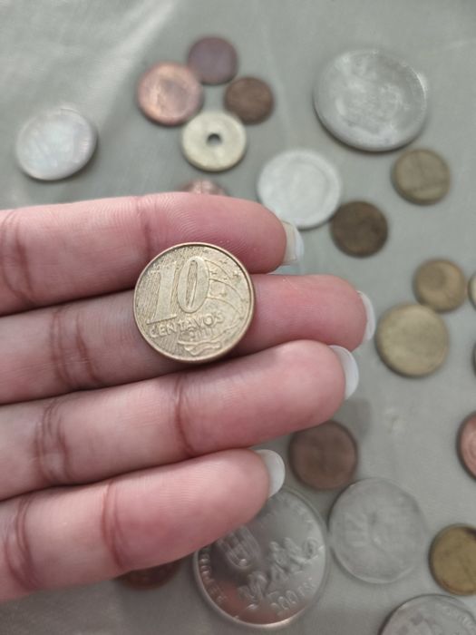 Escudos, pesetas, francos