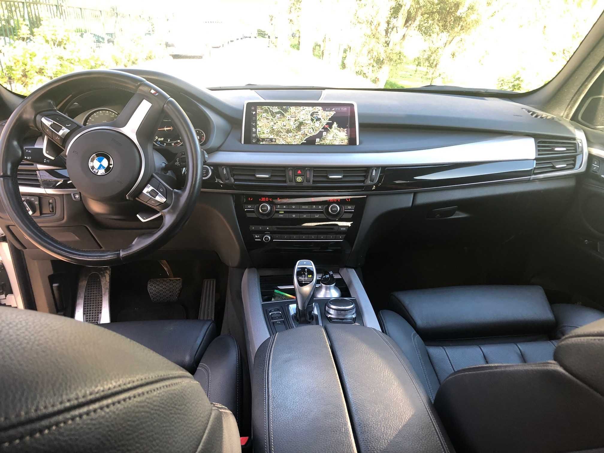 BMW X5 S drive 25d KIT M 7 lugares