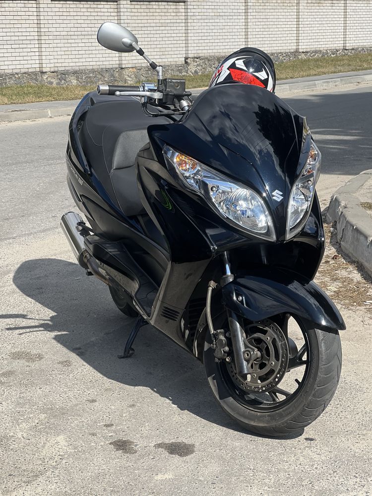 SUZUKI SKYWAVE 250 свіжопригнаний розмитнений