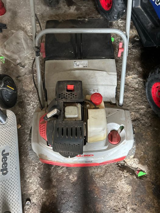 Aerator Wertykulatory AL-KO Spalinowy z koszem