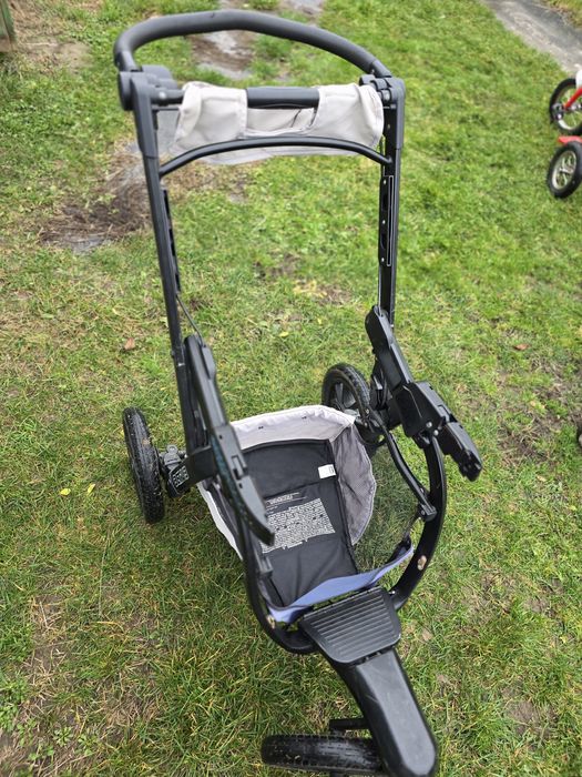 Коляска Chicco 2в1.. Люлька та прогулочний блок