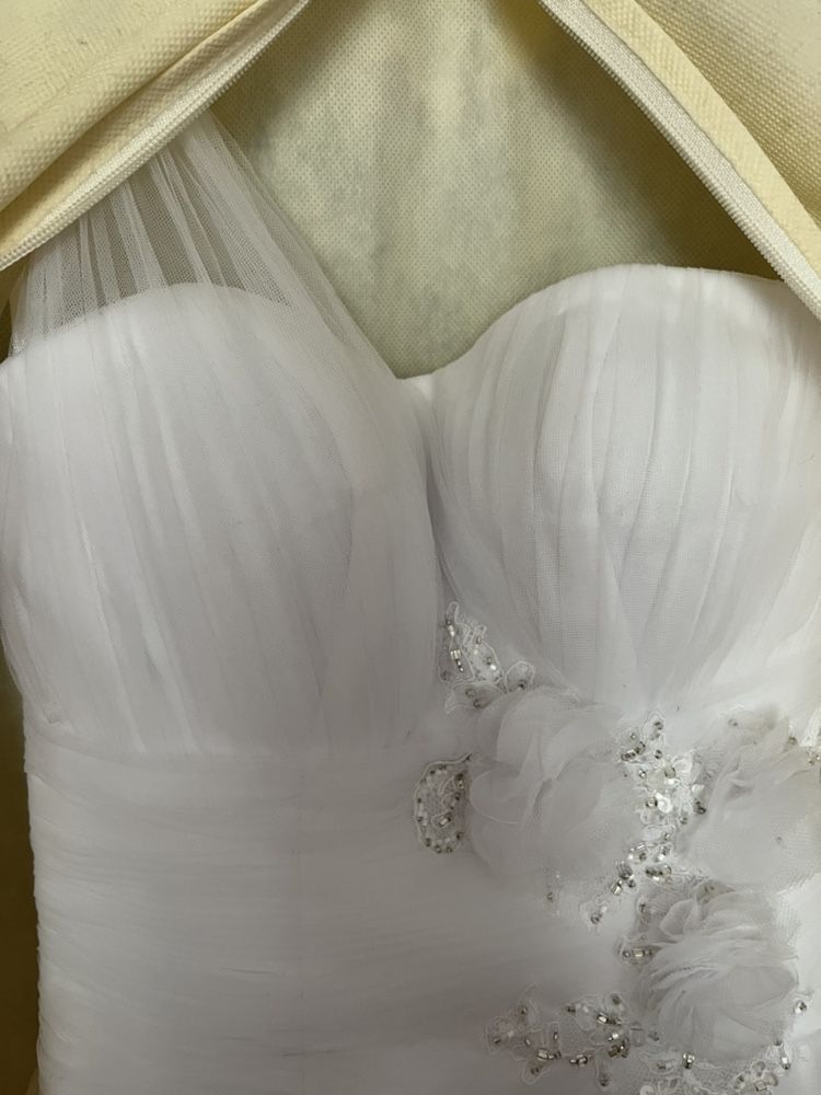 Suknia ślubna Herms model Celandine 34