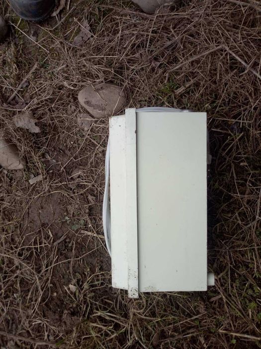 Блок питания 12 вольт5-10 ампер (не зарядное для авто) без регулировки