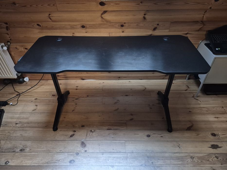 Biurko gamingowe Silver Monkey 140cm (REZERWACJA)