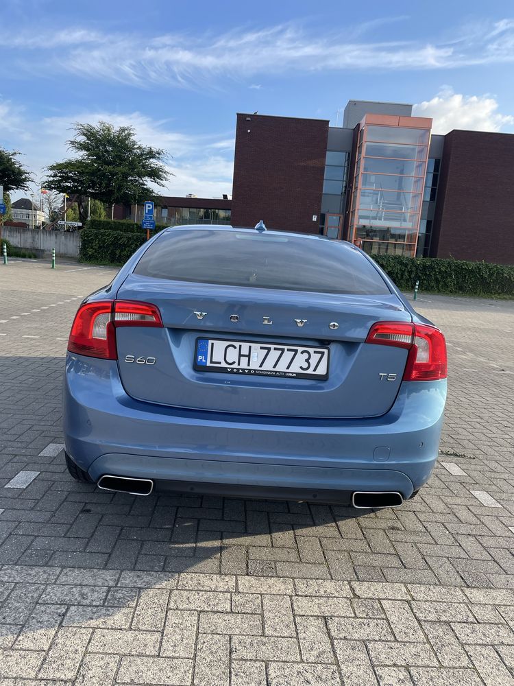 Volvo S60 II 2.5T!!!