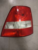 Lampa tylna prawa do samochodu Kia Sorento 1
