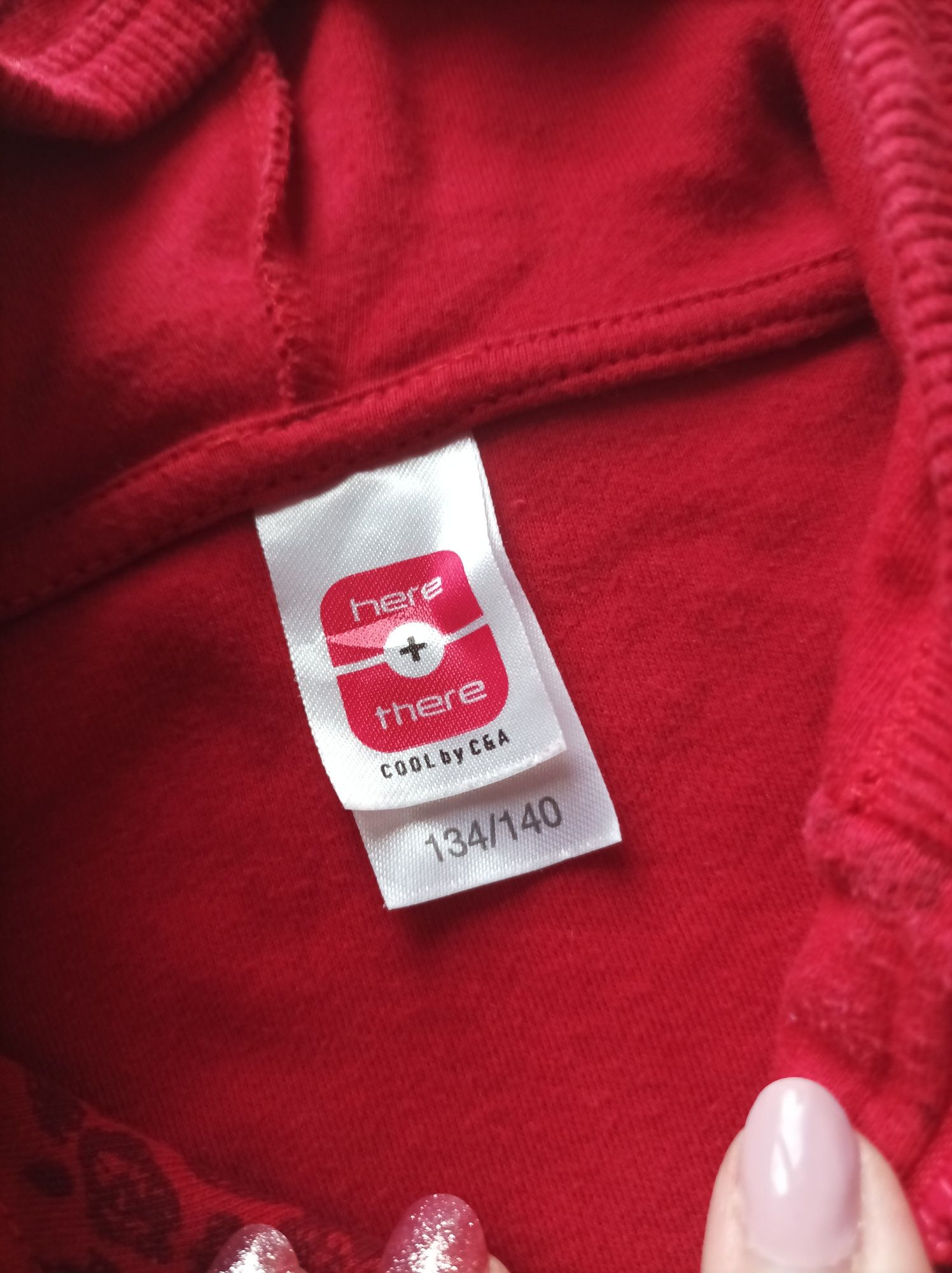 Czerwona bluza dla dziewczynki rozmiar 134/140