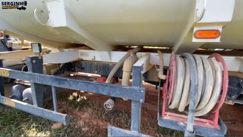 Venda de água - max dez mil litros - camião com reservatório
