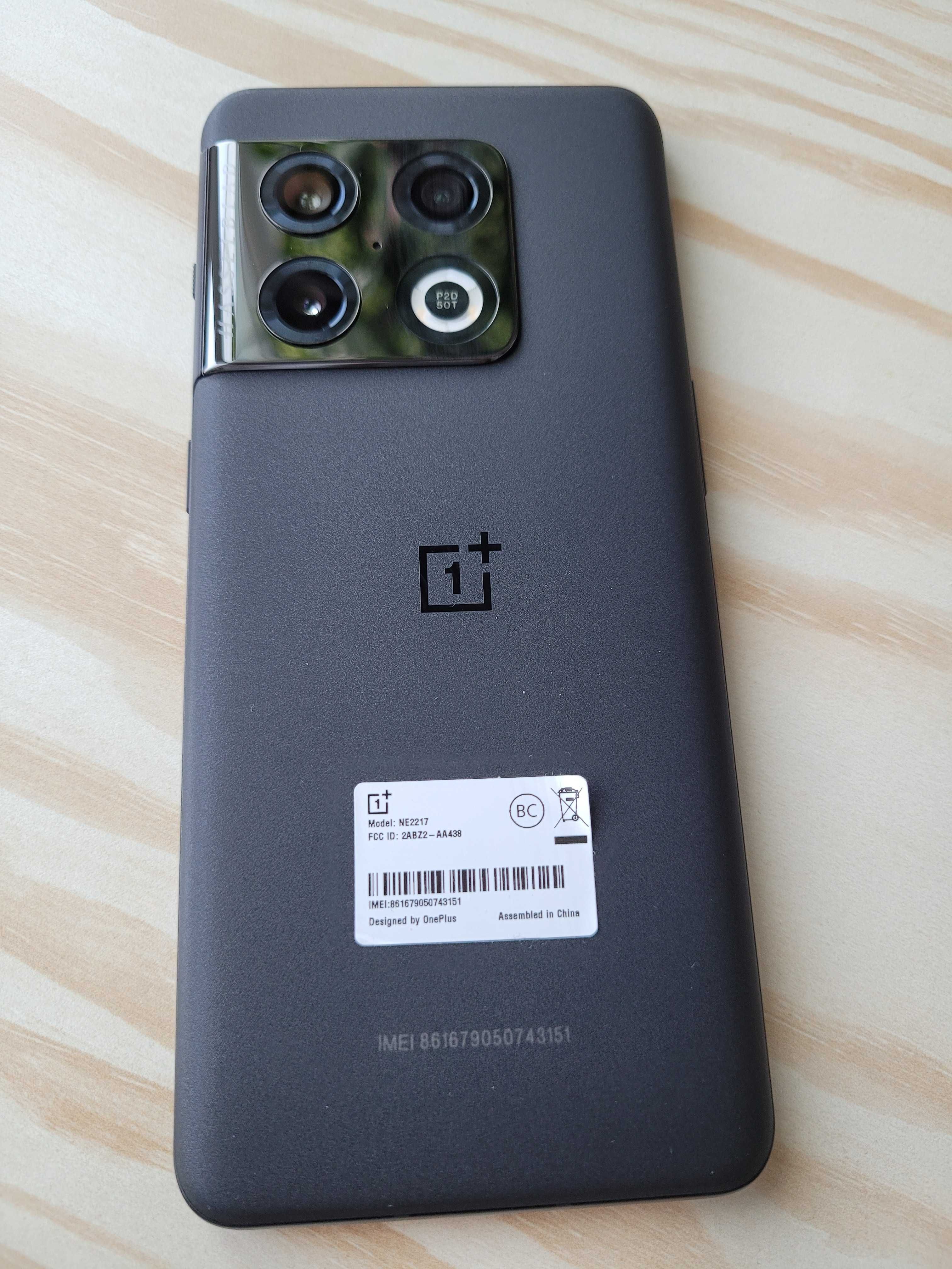 Смартфон OnePlus 10 PRO 5G 128GB Volcanic Black