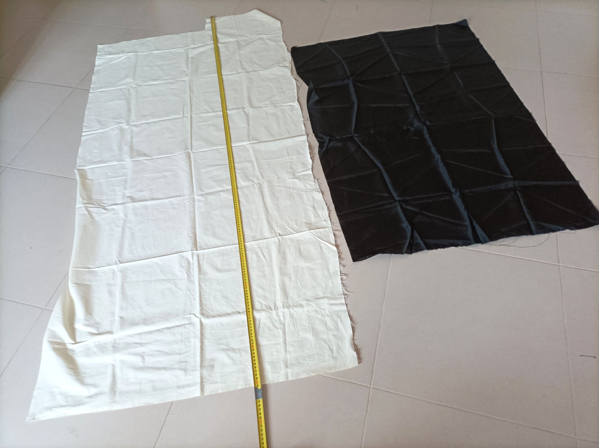 Lote de Pedaços de Tecido para PatchWork (3.75 Kgs)