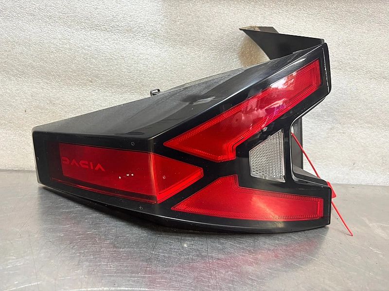 Lampa Lewy Tyl Tylna Dacia Duster Iii 3 R Europa