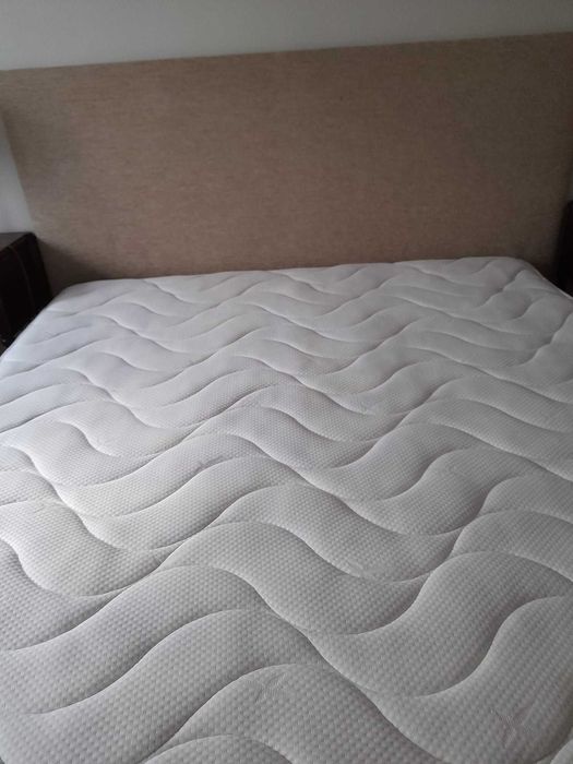 Cama completa - Estrado + Cabeceira + Colchão