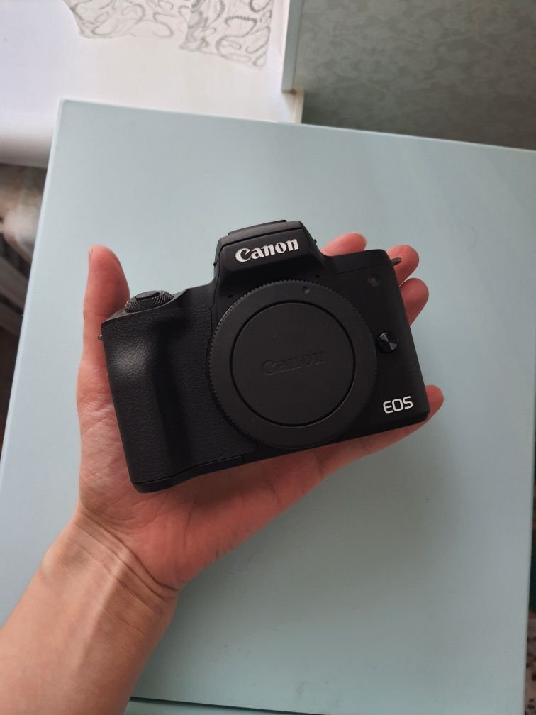 Фотоаппарат Canon M50 Mark II